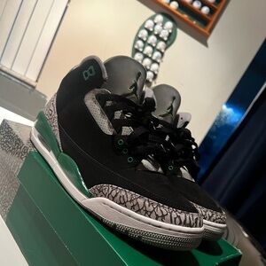 Jordan Men’s Black/Pine Green